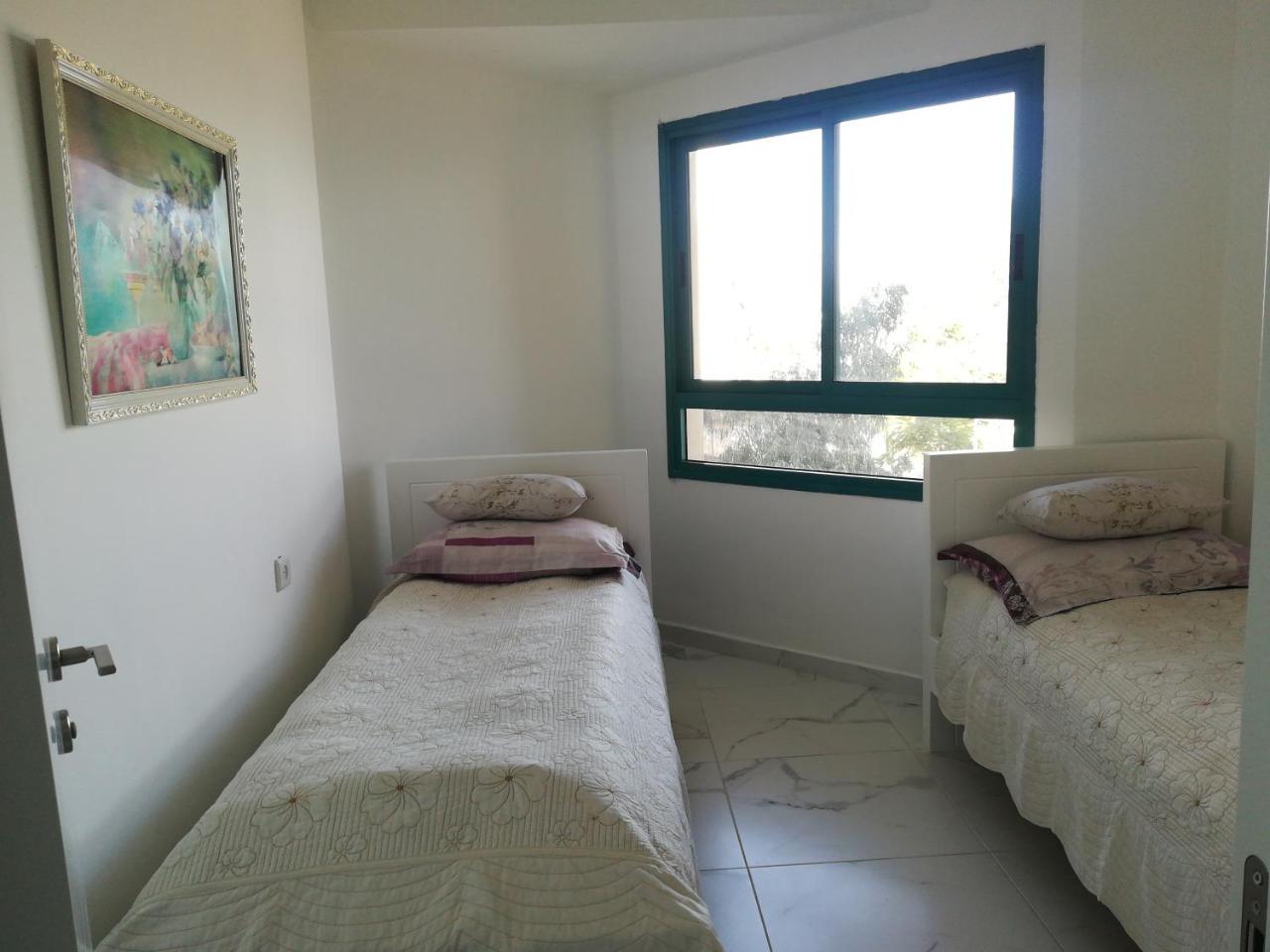 Apartment By The Lake Tiberiade Esterno foto