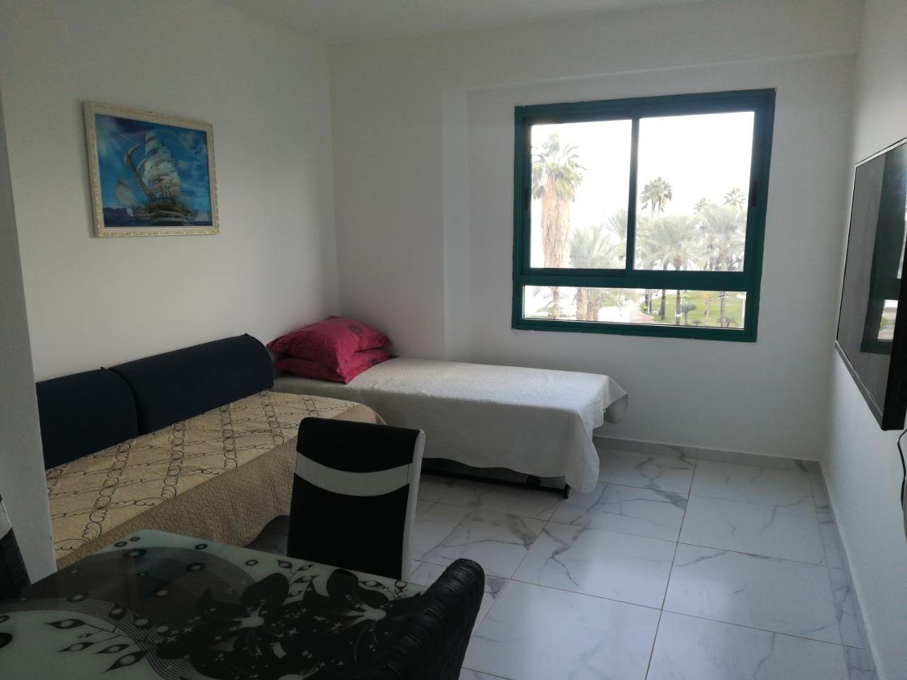 Apartment By The Lake Tiberiade Esterno foto