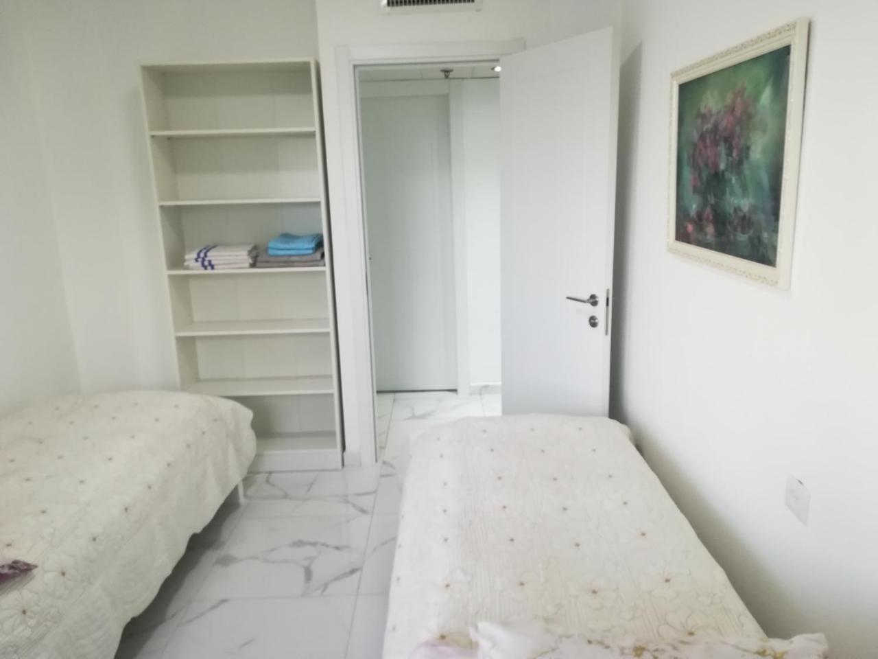 Apartment By The Lake Tiberiade Esterno foto