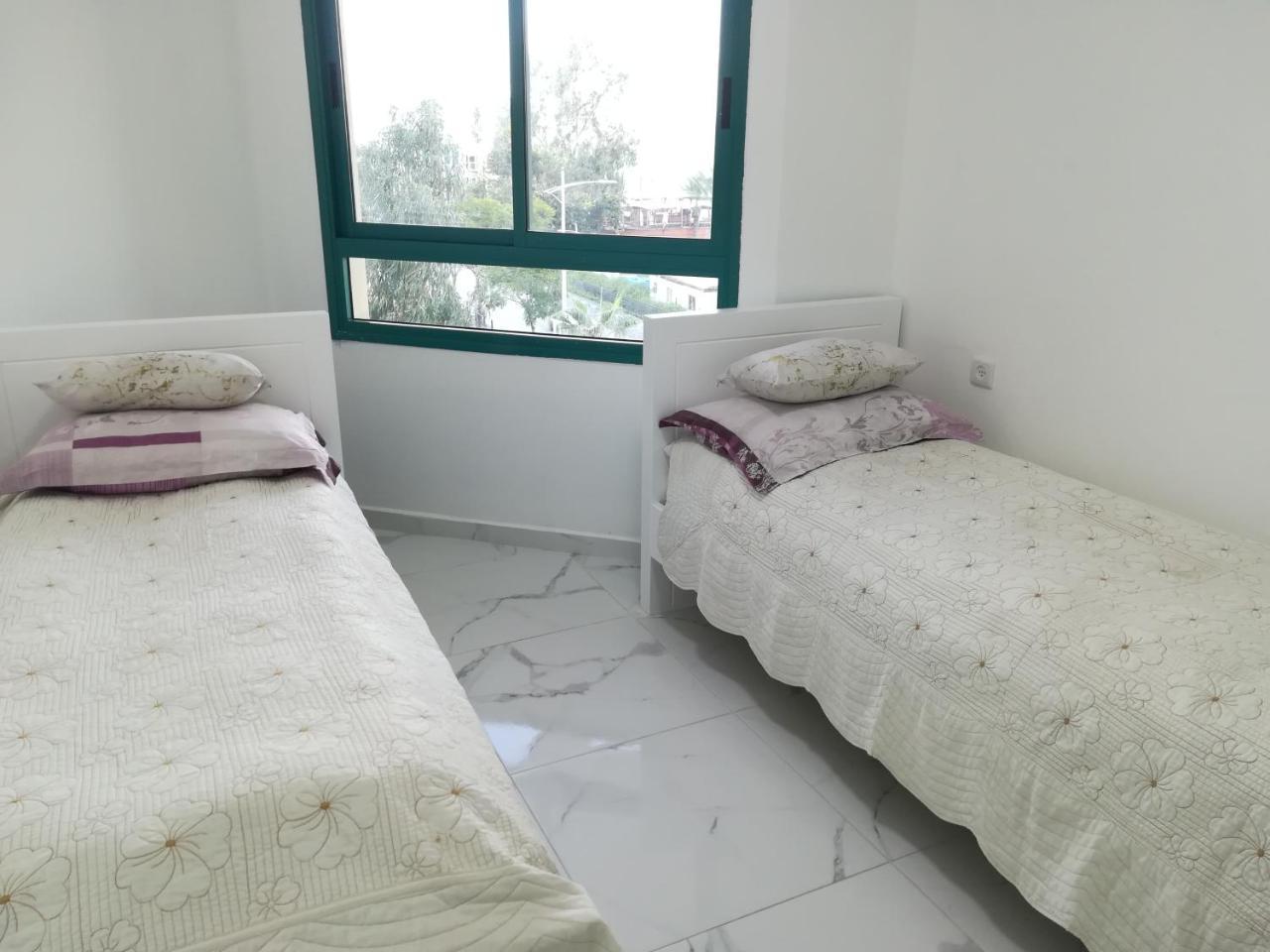 Apartment By The Lake Tiberiade Esterno foto